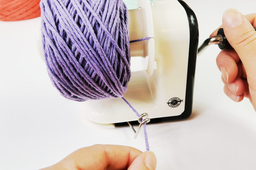 The Best Hand Operated Yarn Winders - Looped and Knotted